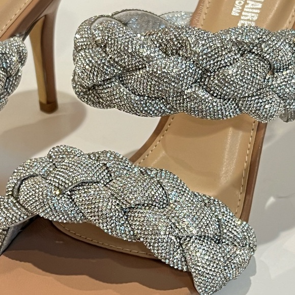 🆕 Silver braided dress sandals - size 7 - Picture 3 of 5